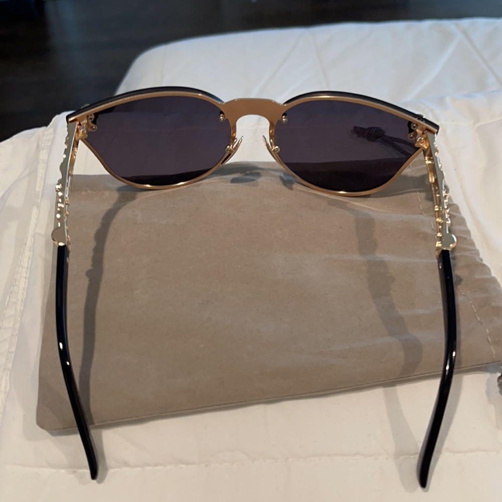 Brand new unsex sunglasses gold and brown - Picture 5 of 8